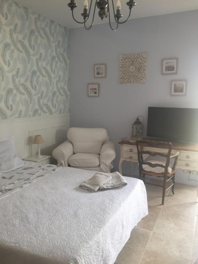 Les Olivades Bed & Breakfast Magalas Bagian luar foto