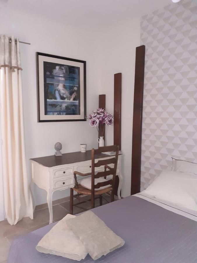 Les Olivades Bed & Breakfast Magalas Bagian luar foto