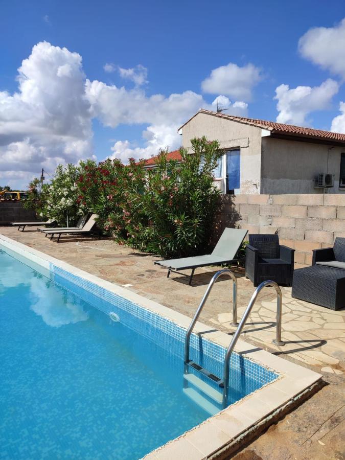 Les Olivades Bed & Breakfast Magalas Bagian luar foto